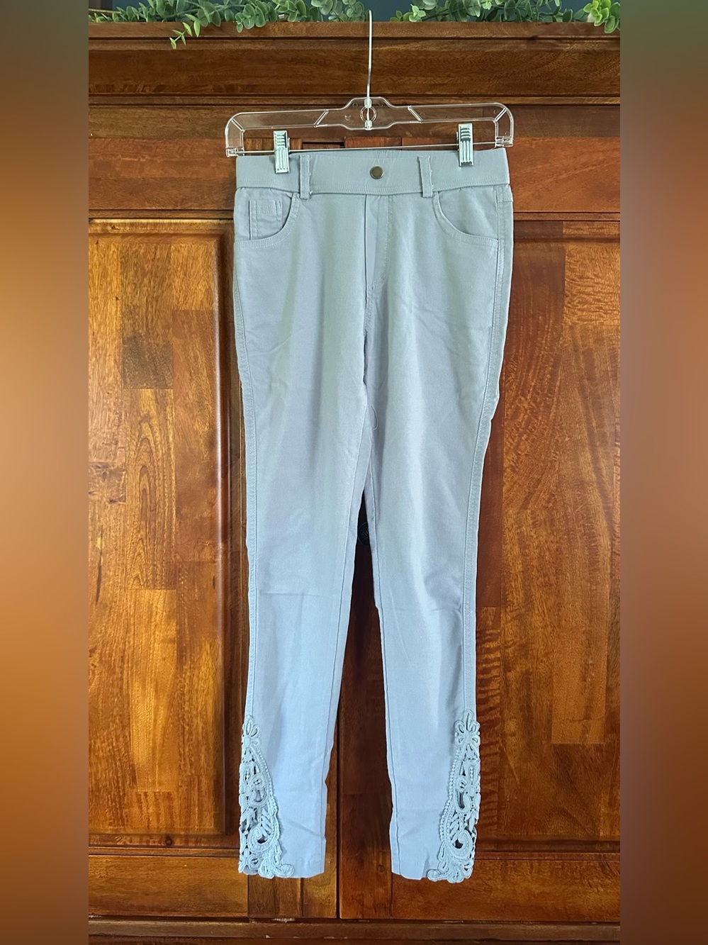 Amaryllis Light Grey Skinny Jeans with Lace Cuff